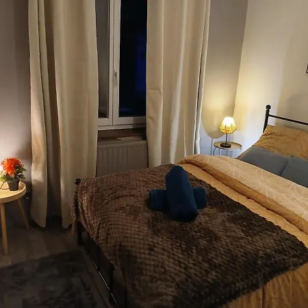 Grande Maison A Cote Du Metro, Proche De Lille
