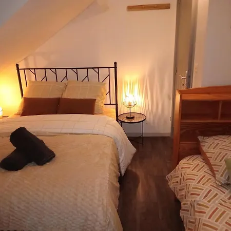 Grande Maison A Cote Du Metro, Proche De Lille *